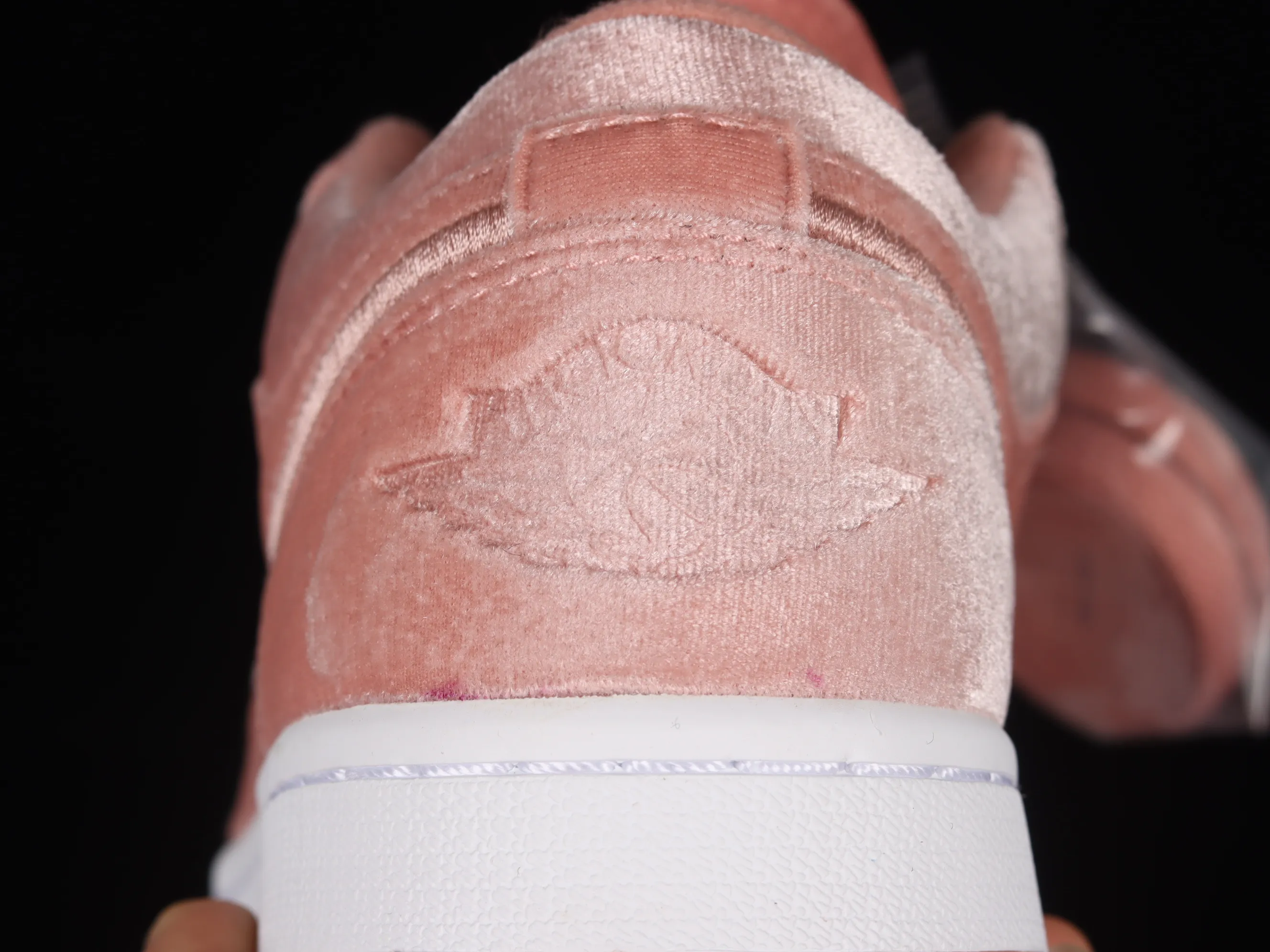 All categories Air Jordan Jordan series basketball shoes Air Jordan 1 Low G version pure original Air Jordan 1 Low "Pink Velvet" AJ1 Joe 1 velvet pink low-top basketball shoes DQ8396-600